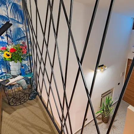 Apartment Macrame'
